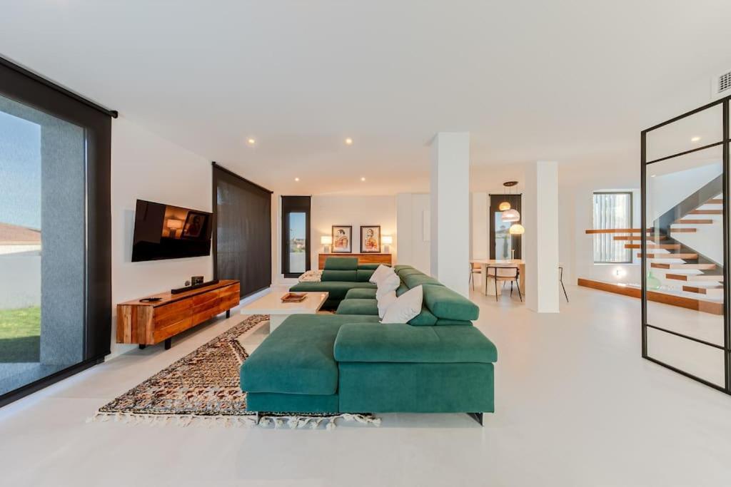 Villa Con Piscina Privada Gelves 외부 사진