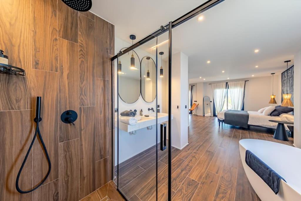 Villa Con Piscina Privada Gelves 외부 사진
