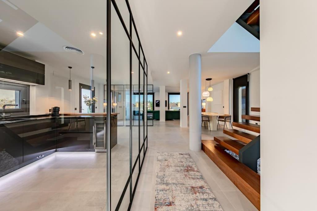 Villa Con Piscina Privada Gelves 외부 사진
